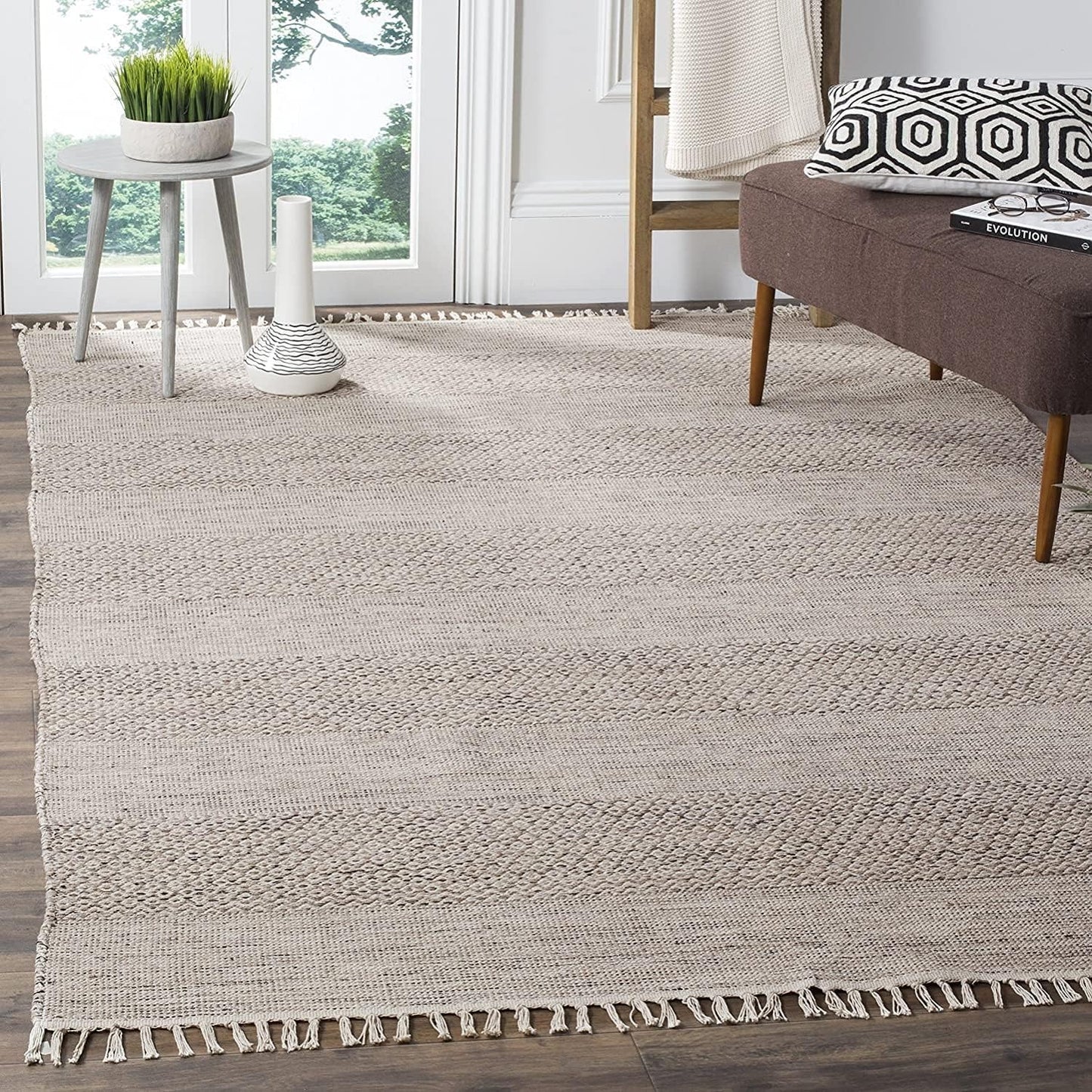 SAFAVIEH Montauk Collection Runner Rug - 2'3" x 14', Ivory & Anthracite, Handmade Flat Weave Boho Farmhouse Cotton Tassel Fringe, Ideal for High Traffic Areas in Living Room, Bedroom (MTK330N)