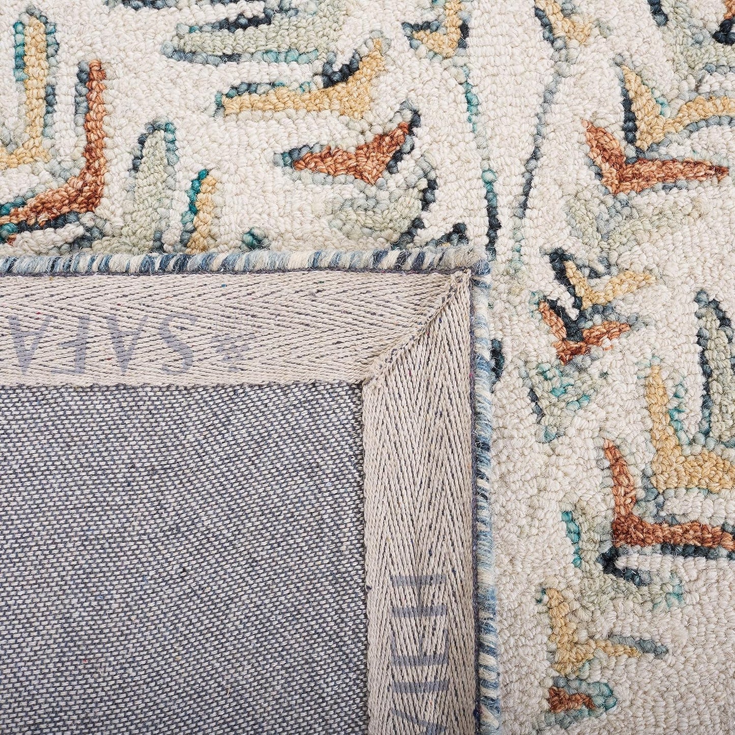 SAFAVIEH Capri Collection Runner Rug - 2'3" x 7', Ivory & Green, Handmade Wool, Ideal for High Traffic Areas in Living Room, Bedroom (CPR208B)