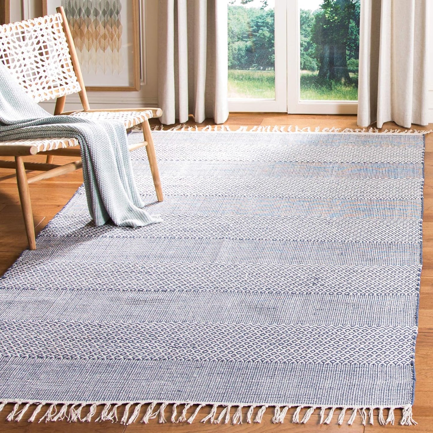 SAFAVIEH Montauk Collection Runner Rug - 2'3" x 14', Ivory & Anthracite, Handmade Flat Weave Boho Farmhouse Cotton Tassel Fringe, Ideal for High Traffic Areas in Living Room, Bedroom (MTK330N)