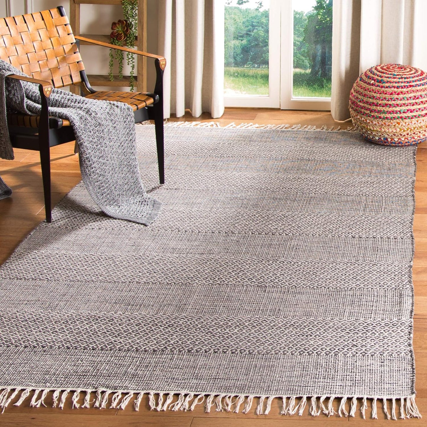 SAFAVIEH Montauk Collection Runner Rug - 2'3" x 14', Ivory & Anthracite, Handmade Flat Weave Boho Farmhouse Cotton Tassel Fringe, Ideal for High Traffic Areas in Living Room, Bedroom (MTK330N)