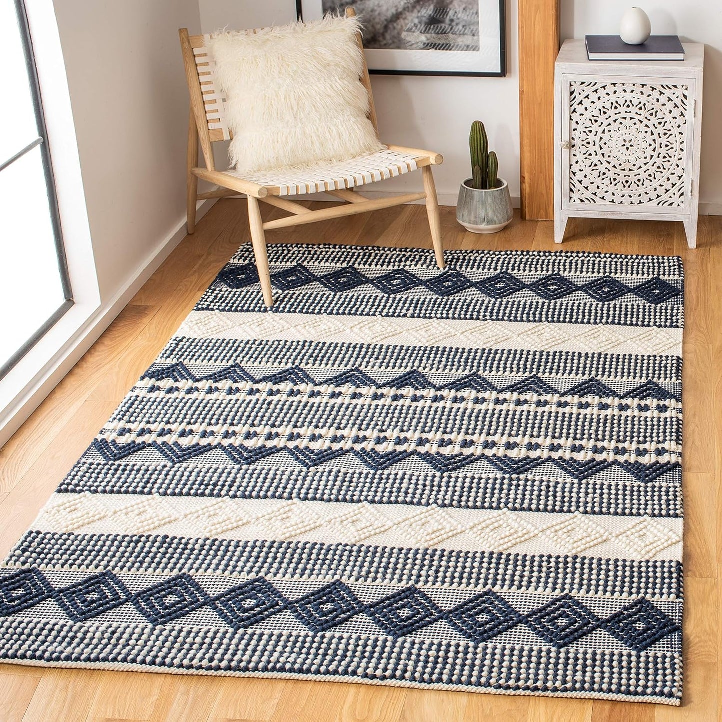 SAFAVIEH Natura Collection Runner Rug - 2'3" x 8', Beige & Ivory, Handmade Moroccan Boho Tribal Wool & Cotton, Ideal for High Traffic Areas in Living Room, Bedroom (NAT102B)